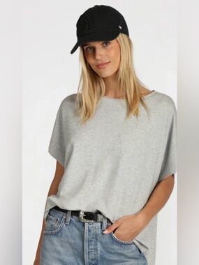 Dylan Heather Gray Caplet Women's Short Sleeve Tee